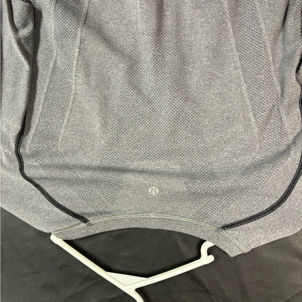 Men’s lululemon swiftly tech long sleeve